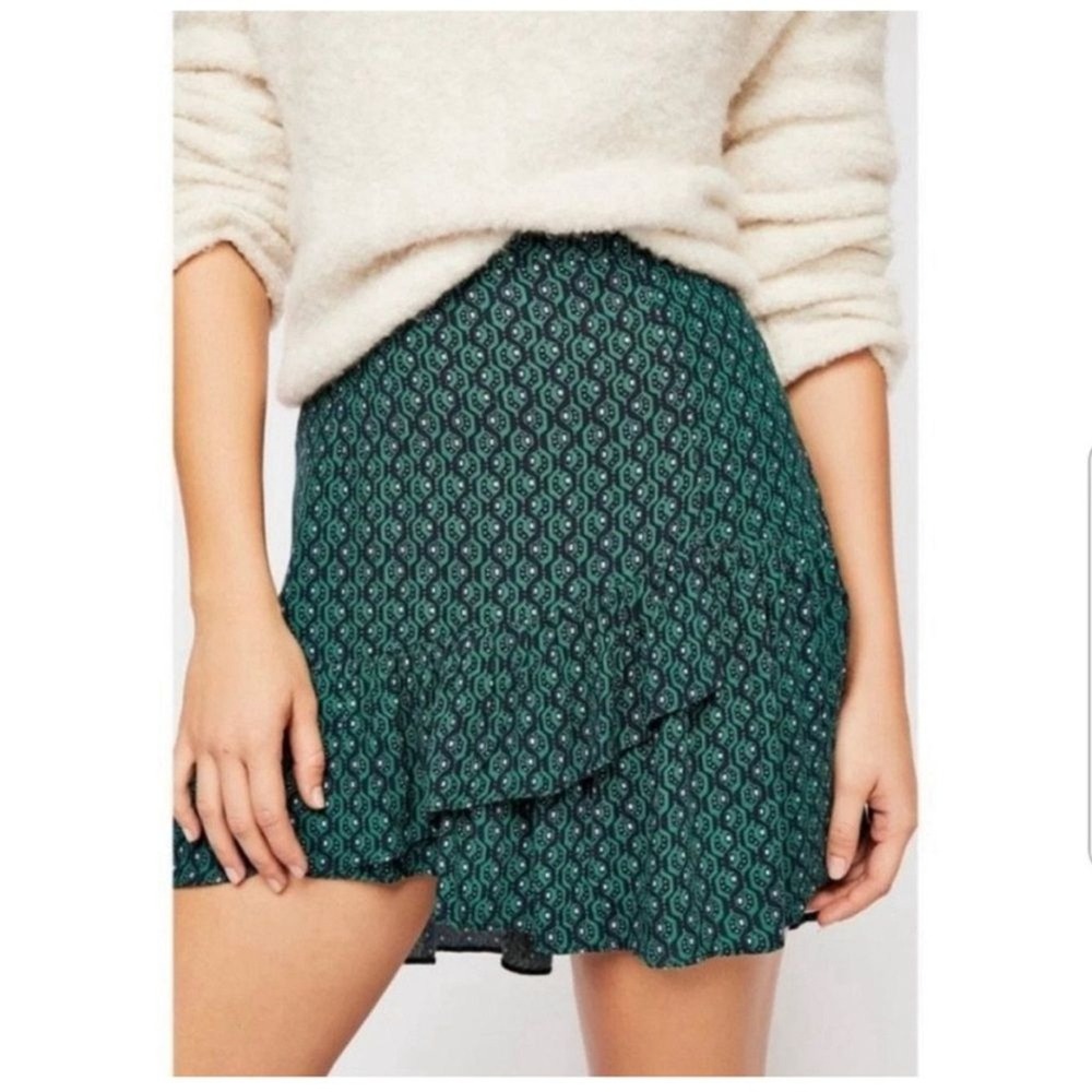 Free People Green Navy Geometric Ruffle Mini Skirt Size 2 Side Zip Boho 58